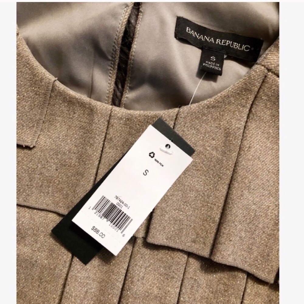 Banana Republic New Tan Metallic Pleated Shell Top - Picture 6 of 12